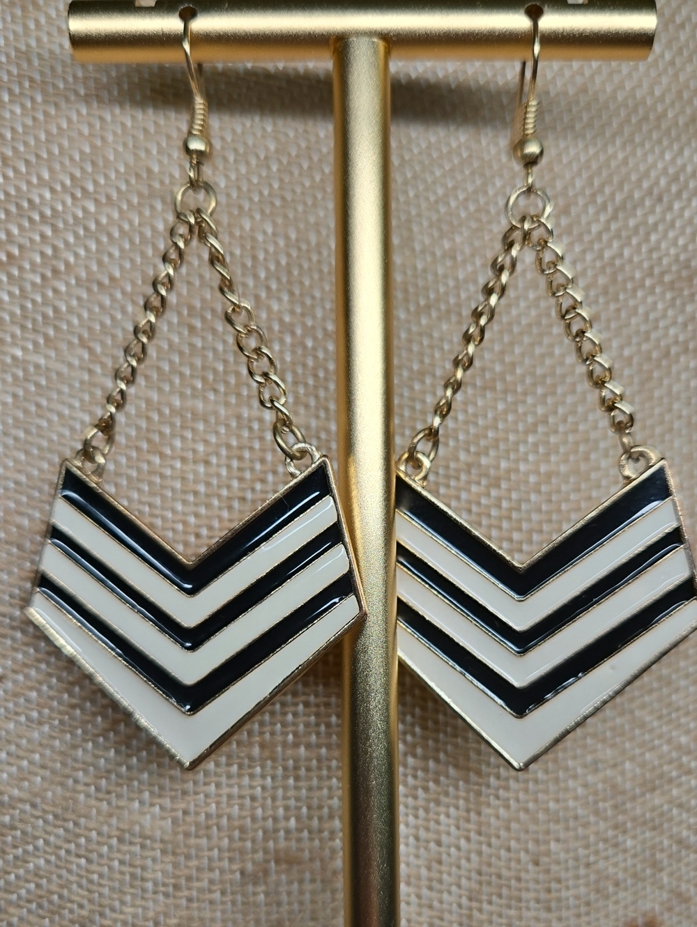 Chevron Drop Earrings in Black and White Unbranded